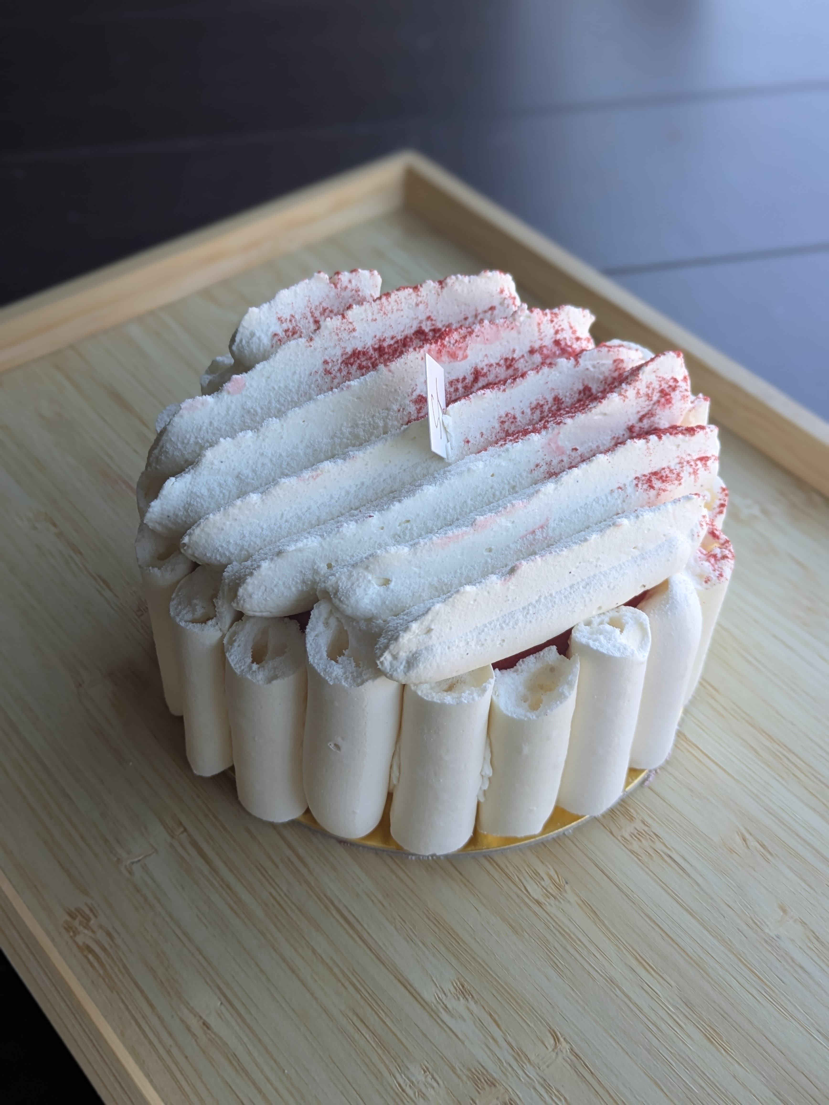 ONTARIO STRAWBERRY AND VANILLA VACHERIN 5"